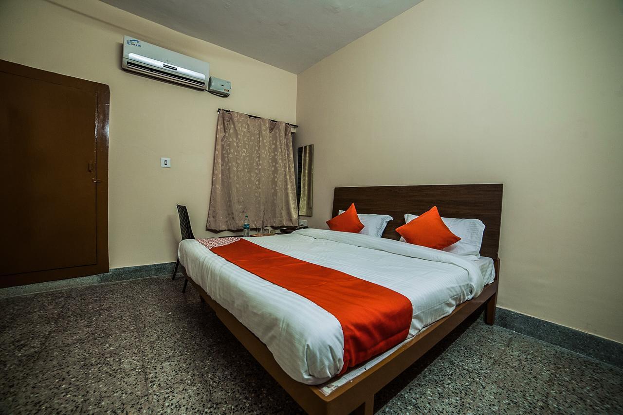 Hotel Oyo 13374 Vididhi Visakhapatnam Zewnętrze zdjęcie