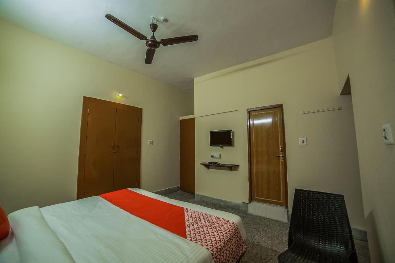 Hotel Oyo 13374 Vididhi Visakhapatnam Zewnętrze zdjęcie